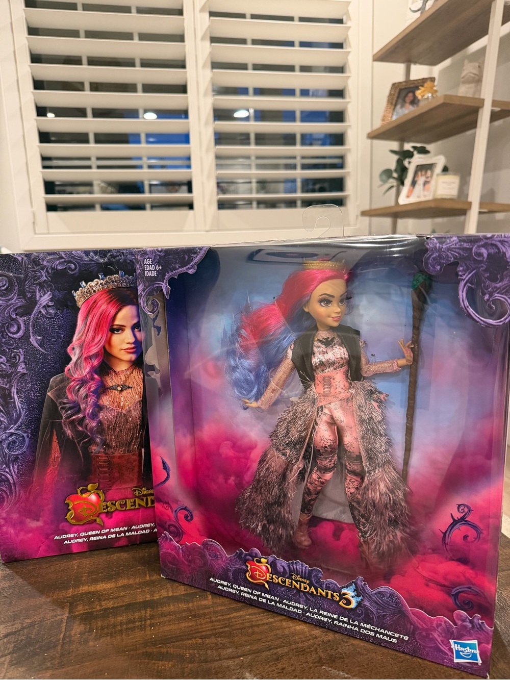 Disney Descendants Audrey Exclusive Doll – Pink & Purple Hair